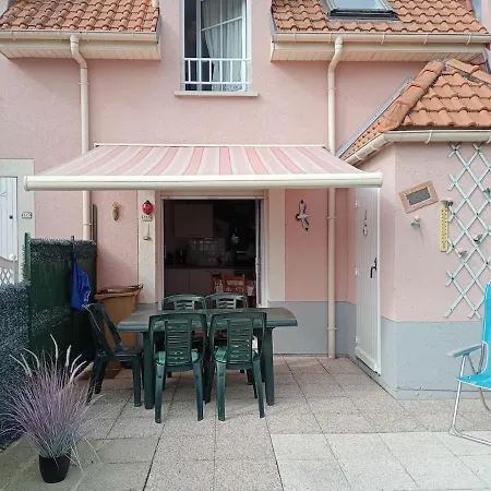 L'eclipse Holiday home